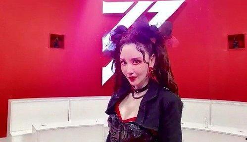 近期网红哥特,网红引领下的暗黑美学新篇章