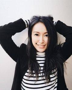 叶巧琳资料,才华横溢的艺术家与她的艺术之路